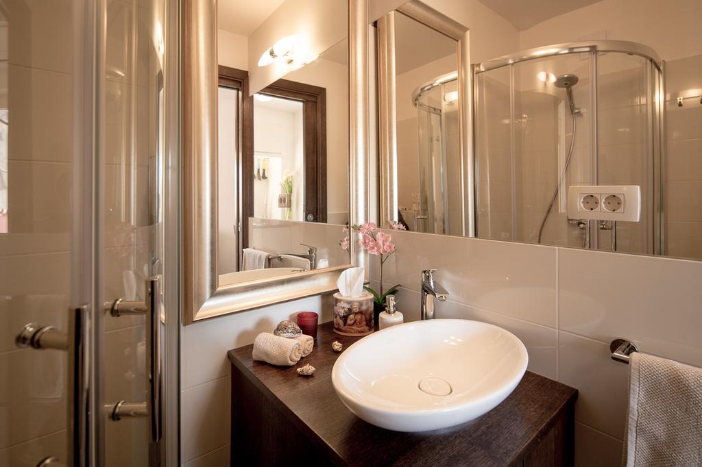Apartment Shambala Sea View Ρόβινι Εξωτερικό φωτογραφία