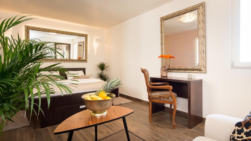 Apartment Shambala Sea View Ρόβινι Εξωτερικό φωτογραφία